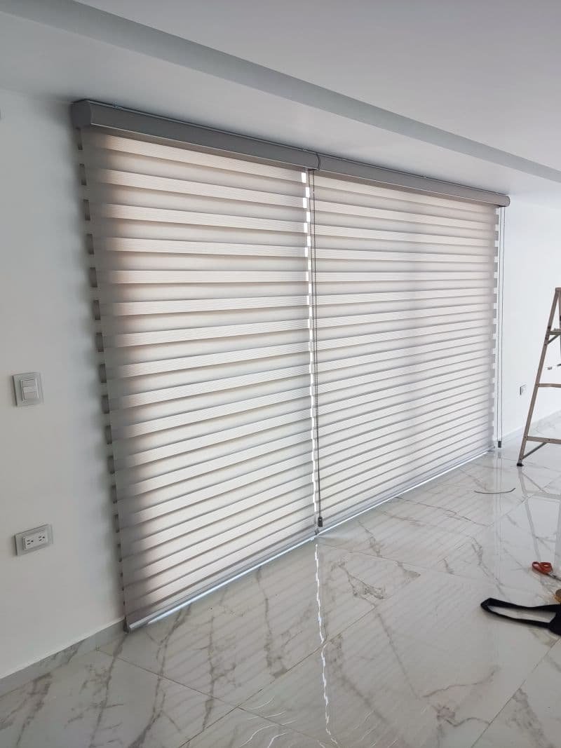 Sheer basic en comedor